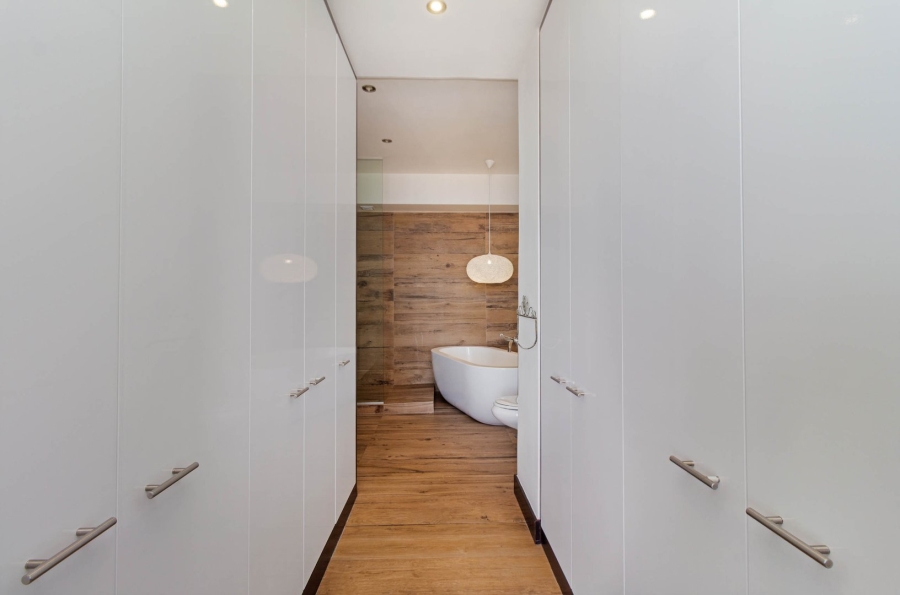 3 Bedroom Property for Sale in Bloubergstrand Western Cape